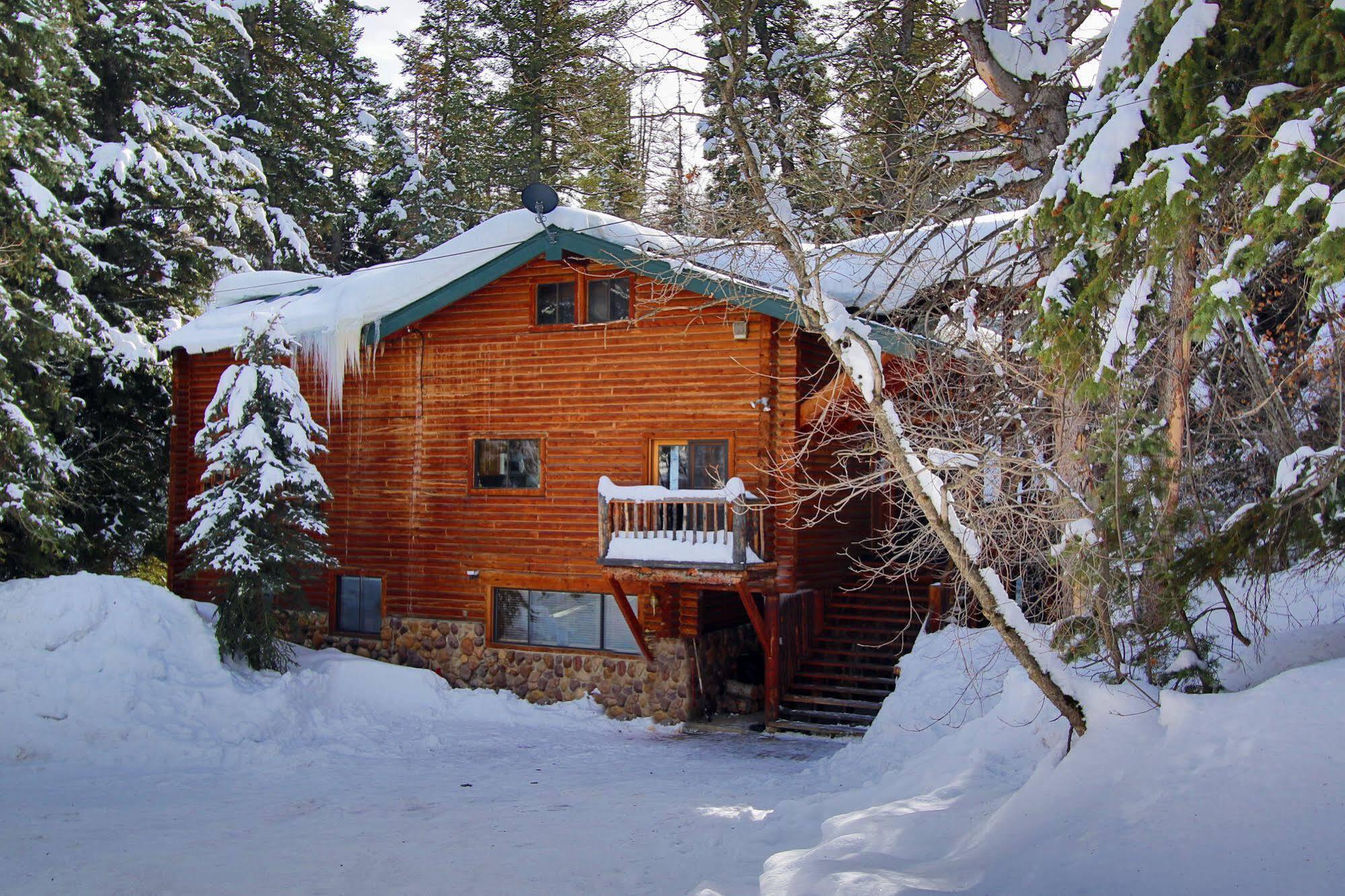 Log Cabin On The Stream Sundance Eksteriør bilde